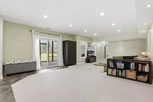 10389 Fox Run Rd, Woodbury, MN 55129 - Photo 6