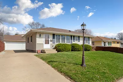 1461 Cascade Street NW, Rochester, MN 55901 - Photo 2