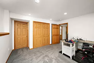 4925 Narcissus Ln N, Plymouth, MN 55446 - Photo 34