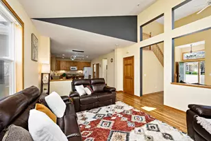 4925 Narcissus Ln N, Plymouth, MN 55446 - Photo 8