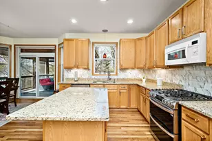 4925 Narcissus Ln N, Plymouth, MN 55446 - Photo 14