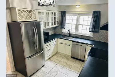833 10th Street NW, Rochester, MN 55901 - Photo 2