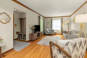 1101 Humboldt Ave, West Saint Paul, MN 55118 - Photo 2