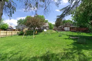 1101 Humboldt Ave, West Saint Paul, MN 55118 - Photo 28