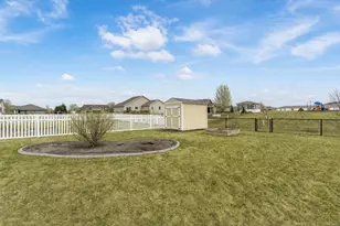 1557 Johnson Dr S, Moorhead, MN 56560 - Photo 30