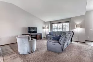 1557 Johnson Dr S, Moorhead, MN 56560 - Photo 2