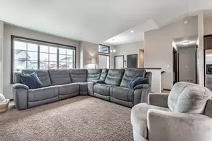 1557 Johnson Dr S, Moorhead, MN 56560 - Photo 8