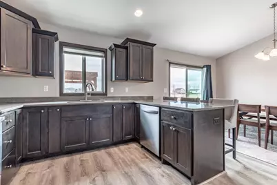 1557 Johnson Drive S, Moorhead, MN 56560 - Photo 6