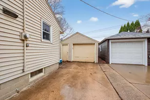 1447 13th Ave NW, Rochester, MN 55901 - Photo 4