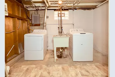 2125 Hazelwood Street, Maplewood, MN 55109 - Photo 34