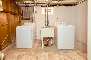 2125 Hazelwood St, Maplewood, MN 55109 - Photo 34