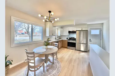 2125 Hazelwood Street, Maplewood, MN 55109 - Photo 6