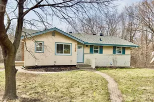 2125 Hazelwood St, Maplewood, MN 55109 - Photo 2