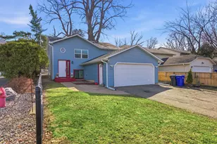 1372 Desoto St, Saint Paul, MN 55130 - Photo 2