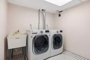 4617 Bryant Ave S, Minneapolis, MN 55419 - Photo 40