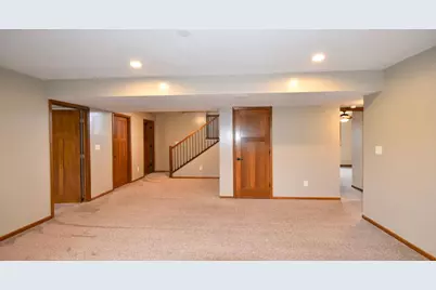 887 Golf View Avenue, Zumbrota, MN 55992 - Photo 28