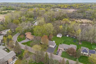 4589 Saddlewood Dr, Minnetonka, MN 55345 - Photo 54
