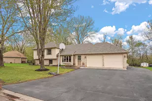 4589 Saddlewood Dr, Minnetonka, MN 55345 - Photo 52
