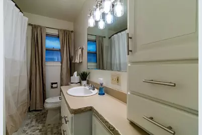 707 W Alcott Avenue, Fergus Falls, MN 56537 - Photo 8