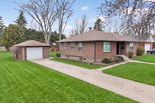707 W Alcott Ave, Fergus Falls, MN 56537 - Photo 12