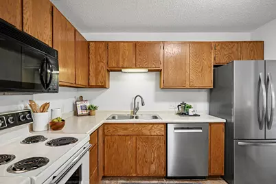 5645 Green Circle Drive #111, Hopkins, MN 55343 - Photo 8