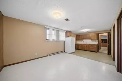 402 E 2nd Street N, Truman, MN 56088 - Photo 16