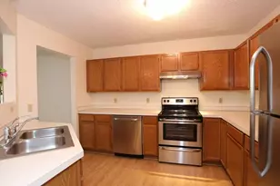 7689 Nicholas Way, Chanhassen, MN 55317 - Photo 4