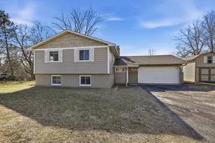 16062 Jenkins St NE, Andover, MN 55304 - Photo 2