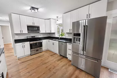 411 4th Street N, Sartell, MN 56377 - Photo 8