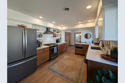 1308 Ridgeview Drive, Montevideo, MN 56265 - Photo 6