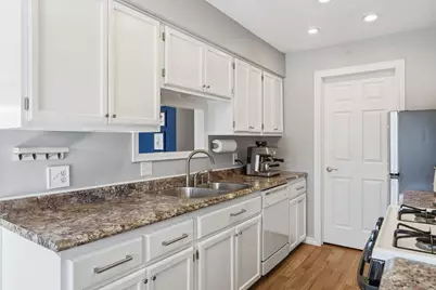 7404 Landau Drive, Bloomington, MN 55438 - Photo 6
