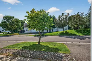 8983 Sawgrass Glen N, Maple Grove, MN 55311 - Photo 4