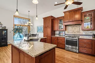 15636 Chasewood Ct, Rosemount, MN 55068 - Photo 4