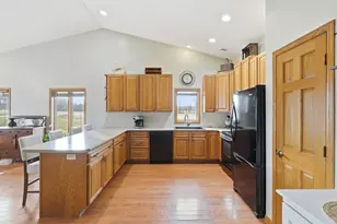 320 Willink Dr, Baldwin, WI 54002 - Photo 8