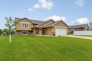 1604 Prairie Ave SW, Faribault, MN 55021 - Photo 36