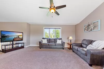 1604 Prairie Avenue SW, Faribault, MN 55021 - Photo 6