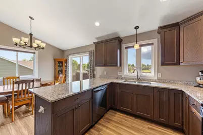 1604 Prairie Avenue SW, Faribault, MN 55021 - Photo 8