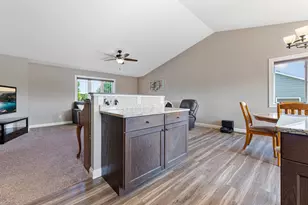 1604 Prairie Ave SW, Faribault, MN 55021 - Photo 10