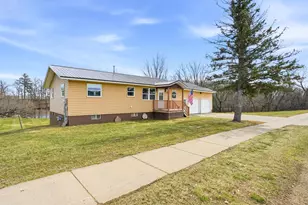 901 Wisconsin Ave, Rice Lake, WI 54868 - Photo 4