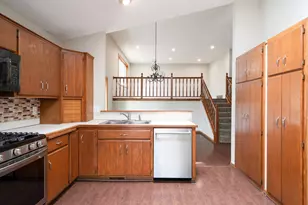 9850 Laguna Cir, Eden Prairie, MN 55347 - Photo 4