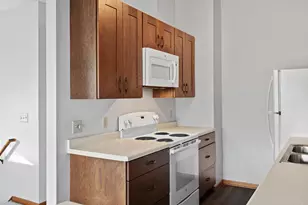 3814 Windcrest Ct, Eagan, MN 55123 - Photo 8