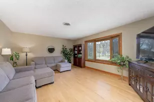 917 Sherman St, North Mankato, MN 56003 - Photo 4