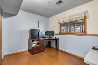 419 Springhill Road, Vadnais Heights, MN 55127 - Photo 16