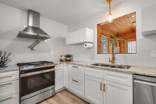 419 Springhill Rd, Vadnais Heights, MN 55127 - Photo 6