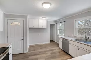 3279 Library Ln, Saint Louis Park, MN 55426 - Photo 4