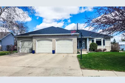4041 S Rivershore Drive, Moorhead, MN 56560 - Photo 2