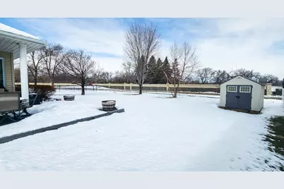 4041 S Rivershore Drive, Moorhead, MN 56560 - Photo 36