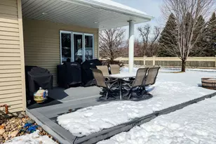 4041 S Rivershore Dr, Moorhead, MN 56560 - Photo 40