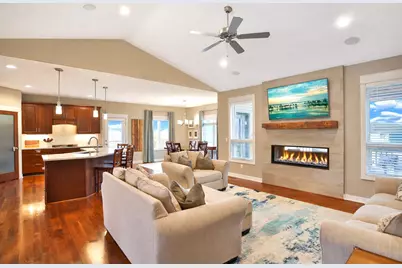 1936 Kerry Drive NE, Rochester, MN 55906 - Photo 8