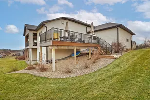 1936 Kerry Dr NE, Rochester, MN 55906 - Photo 40